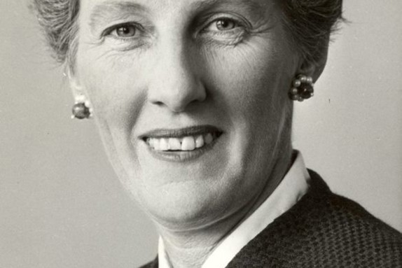 Noreen Minogue, Australian Red Cross