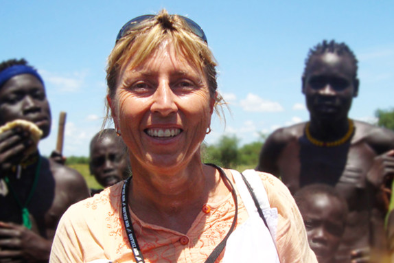 Felicity Gapes smiling at the camera