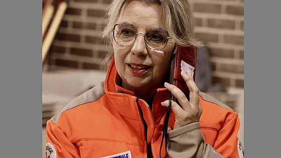 Fabienne Berquier on a phonecall