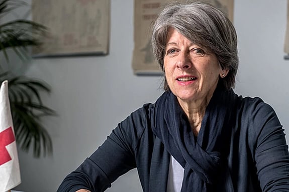 Annemarie Huber-Hotz looking at the camera